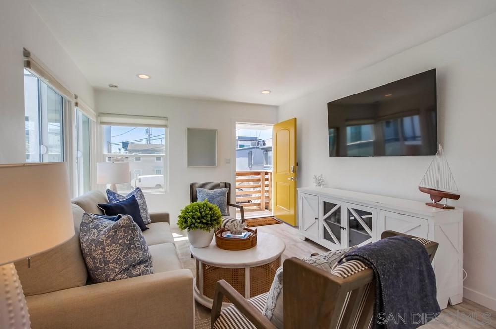 Pacific Beach - Residential Income