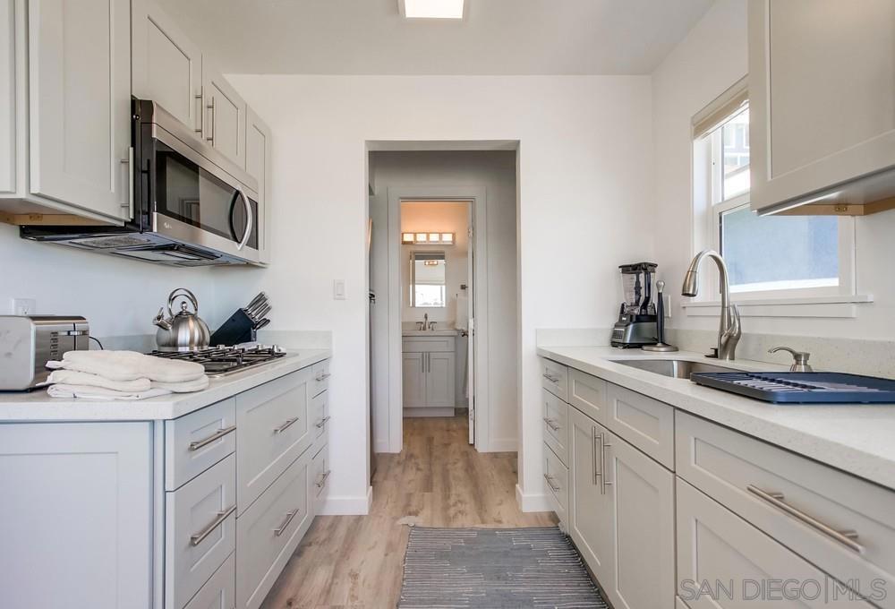 Pacific Beach - Residential Income