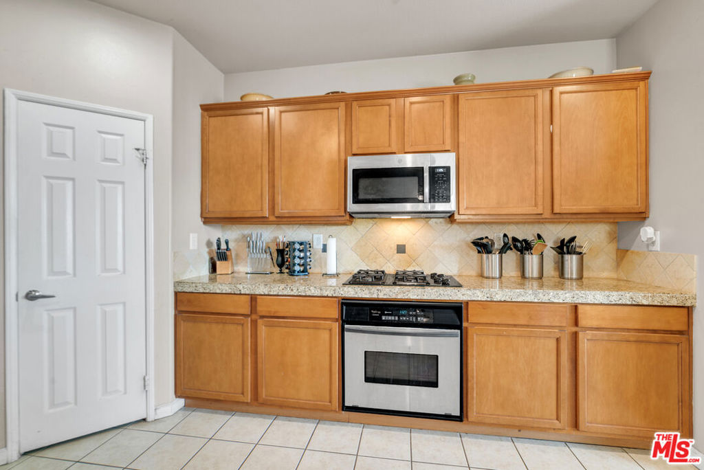 Properties 3 83725 Lumley Avenue