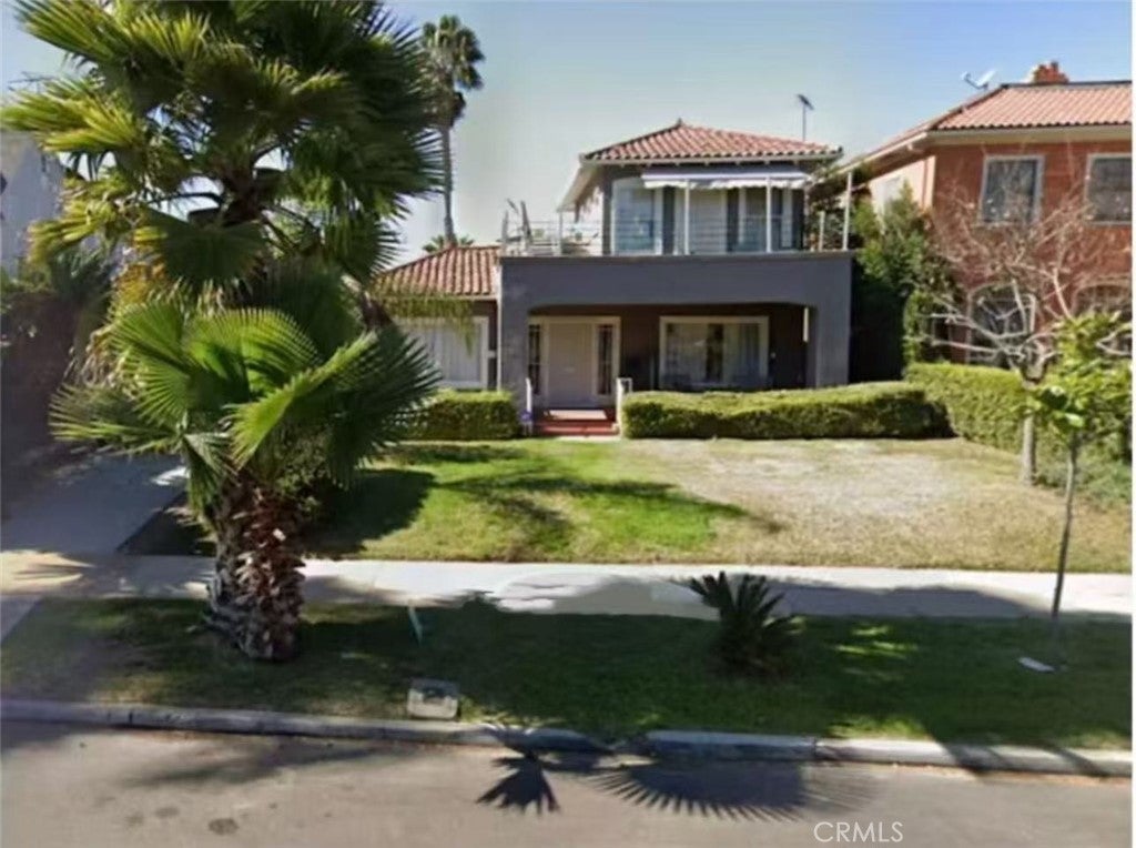 2511 S 11th Avenue, Los Angeles CA 90018
