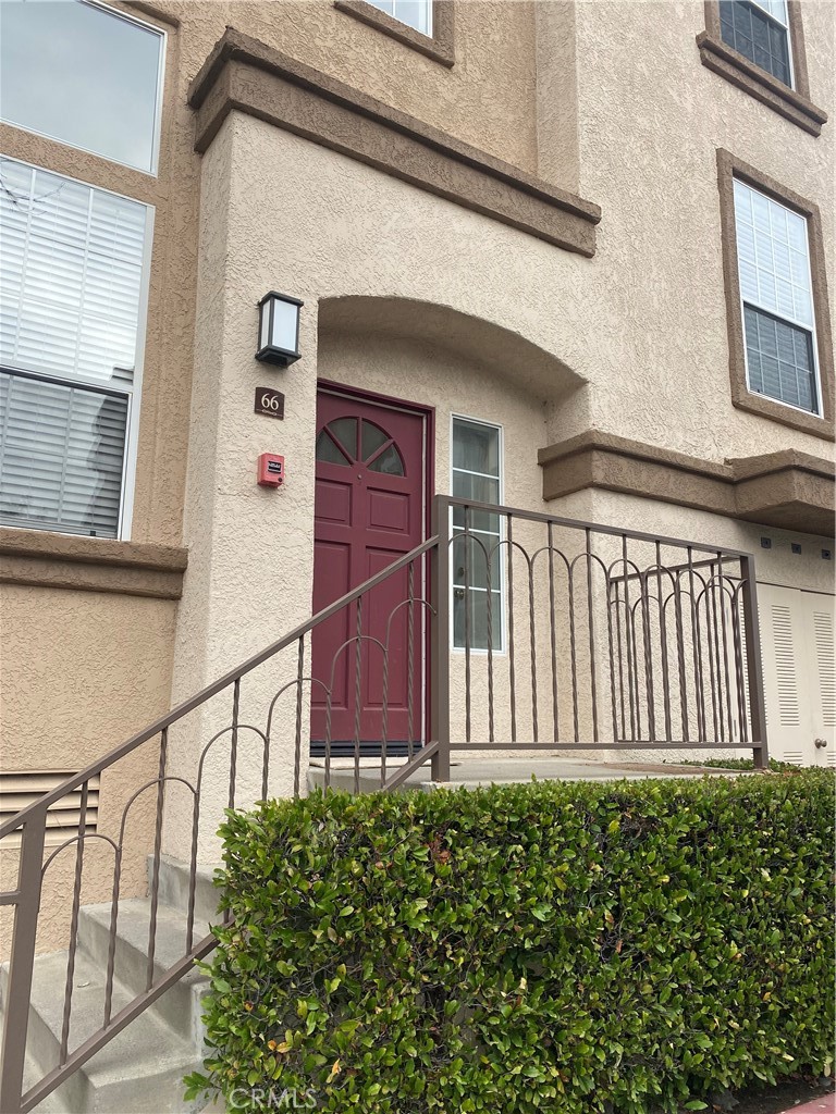 66 Montana Del Lago Drive