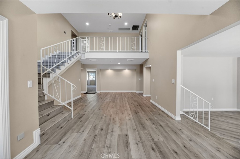 1175 Dunlap Dr
