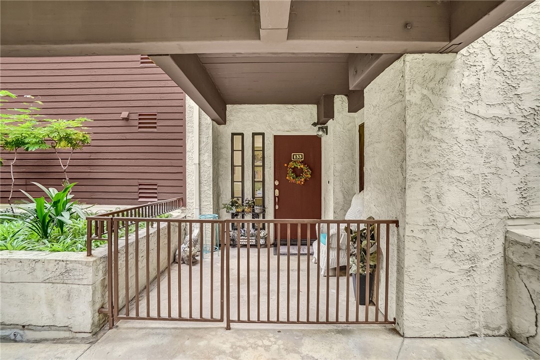 Welcome to Your New Home in the Heart of Burbank
Tucked away in the highly sought-after community of Bethany Woods South, this beautifully remodeled condominium offers the perfect blend of comfort, style, and serenity. Rarely do homes become available in this coveted 80-unit complex — and it’s easy to see why.
Step inside to discover a remodeled kitchen that’s both stylish and functional, complete with modern cabinetry, sleek countertops, a new wine fridge, and updated plumbing under the sink. The open-concept living area features warm wood flooring, creating an inviting space perfect for relaxing.
Surrounded by lush, mature landscaping and peaceful fountains, the setting feels like a private retreat. Step inside to discover warm wood flooring, a newer A/C system for year-round comfort, and thoughtfully updated finishes throughout.
Enjoy access to resort-style amenities, including a sparkling pool and two relaxing spas — all just steps from your front door. Whether you're unwinding at home or entertaining friends, this space offers the ideal balance of elegance and ease.
Located in one of Burbank’s most desirable neighborhoods, this home is more than a place to live — it’s a place to love.