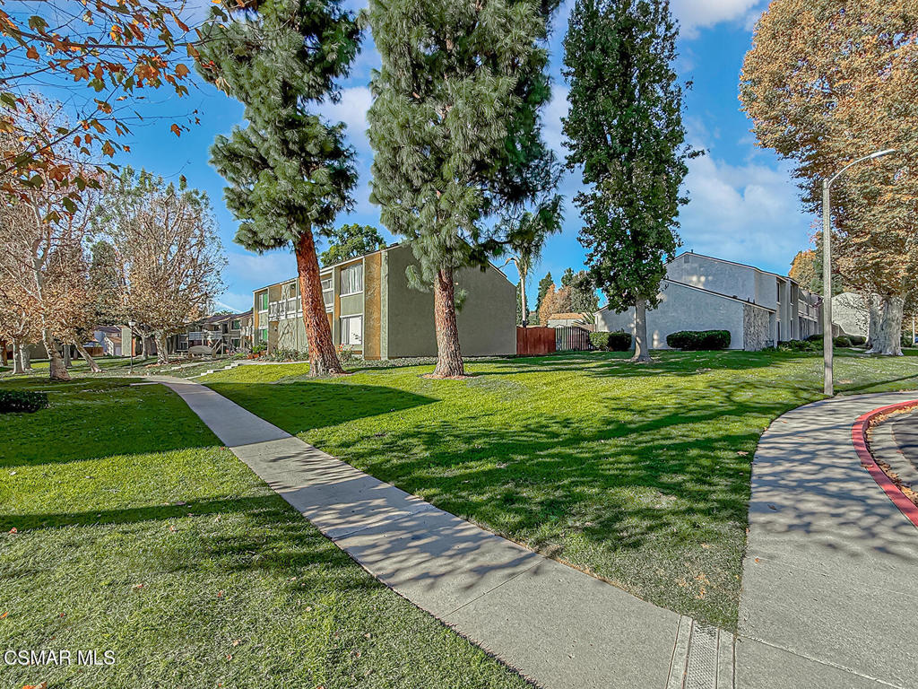 Varsity Park (S. of Campus Pk)-236 - 1001762 - Residential