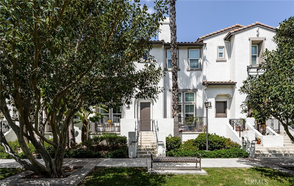 68 Webber Way