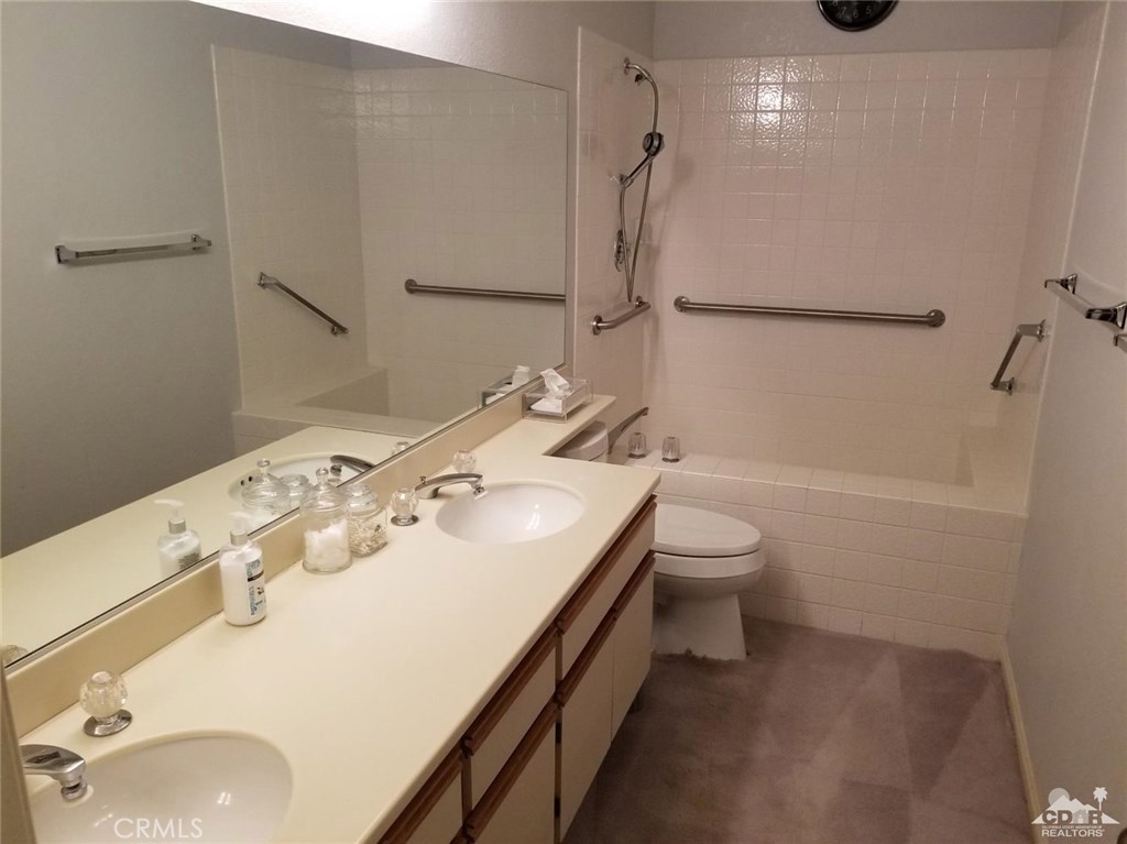 Woodhaven Country Cl - Residential