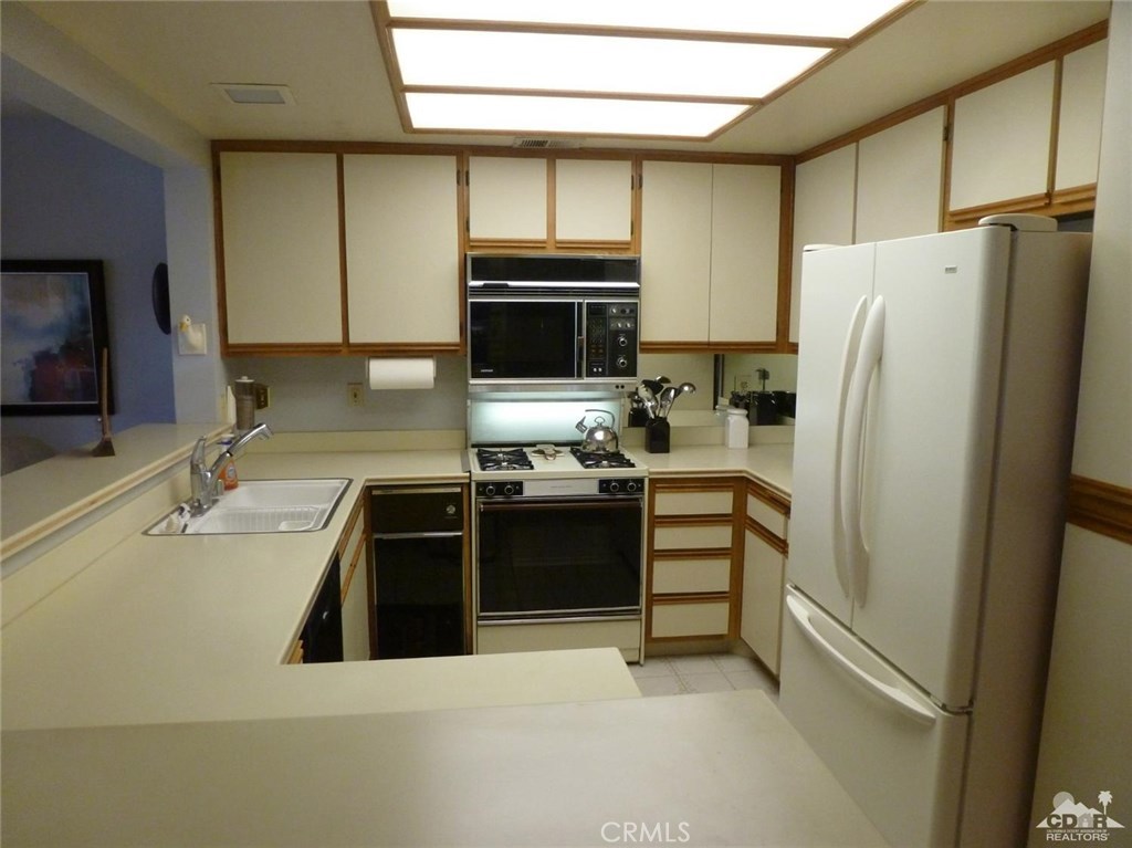 Woodhaven Country Cl - Residential