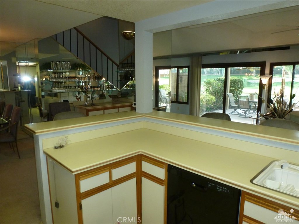 Woodhaven Country Cl - Residential