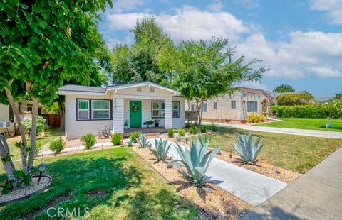 Tiny photo for 7933 Washington Avenue, Whittier, CA 90602 (MLS # SB25137876)