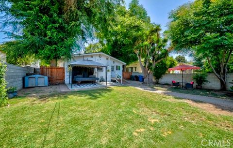 Tiny photo for 7933 Washington Avenue, Whittier, CA 90602 (MLS # SB25137876)