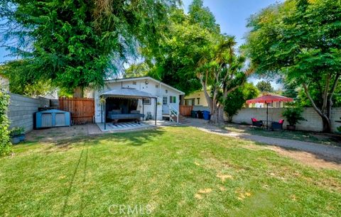 Tiny photo for 7933 Washington Avenue, Whittier, CA 90602 (MLS # SB25137876)