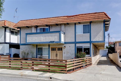 Photo of 2219 Curtis AVE #C, Redondo Beach, CA 90278 (MLS # SR26189144)