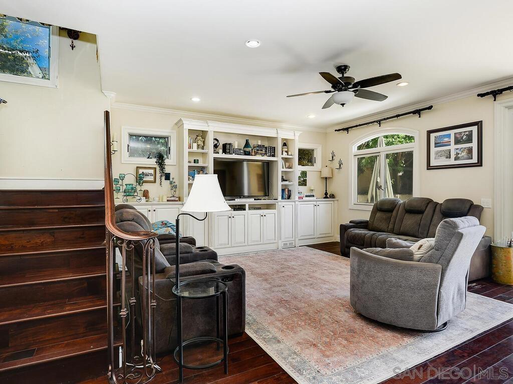 Coronado Village - Residential Lease