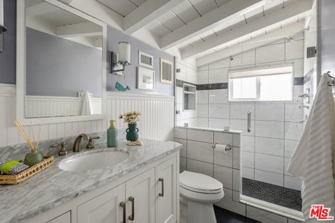 Tiny photo for 5359 Reef Way, Oxnard, CA 93035 (MLS # 26985293)