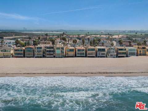 Tiny photo for 5359 Reef Way, Oxnard, CA 93035 (MLS # 26985293)