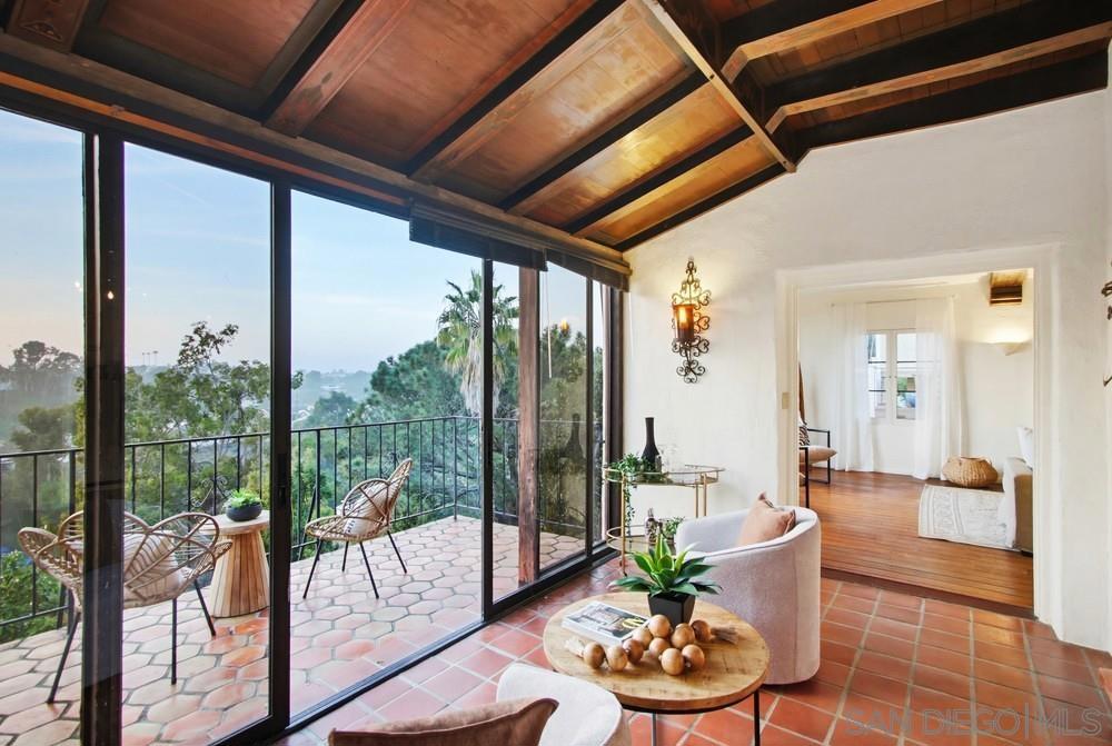 2854 Albatross Street