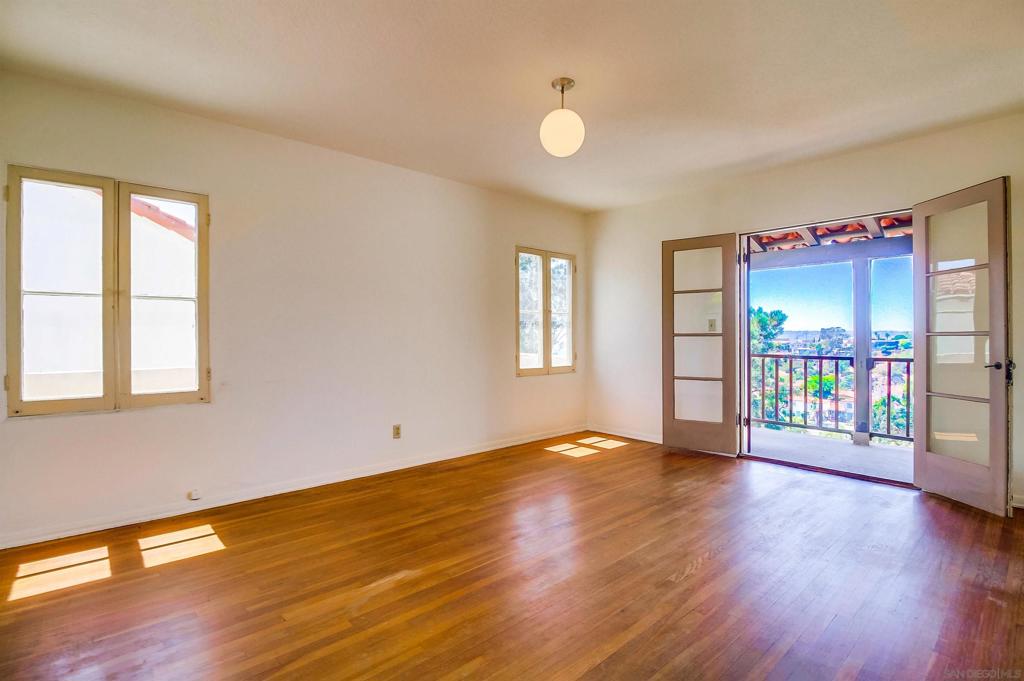 Mission Hills - Residential