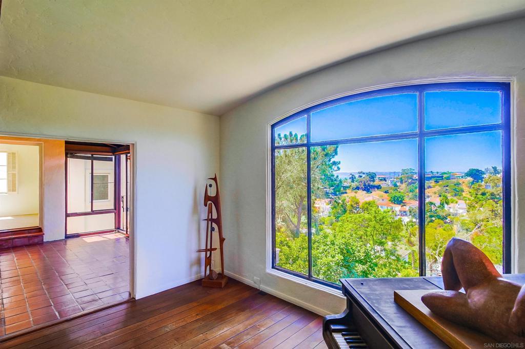 Mission Hills - Residential