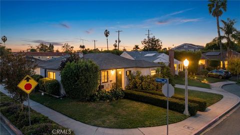 Photo of 9400 Kramerwood Place, Los Angeles, CA 90034 (MLS # PW25269019)