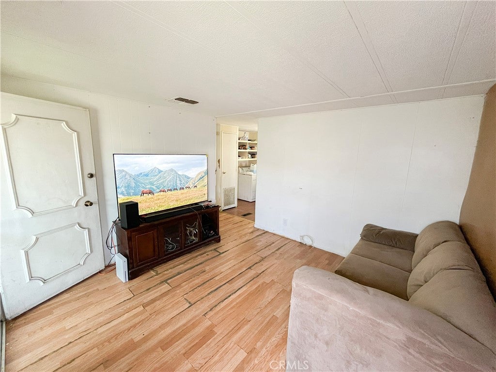 716 N Grand Avenue H5