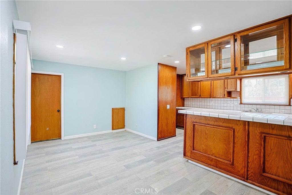 17530 Chestnut