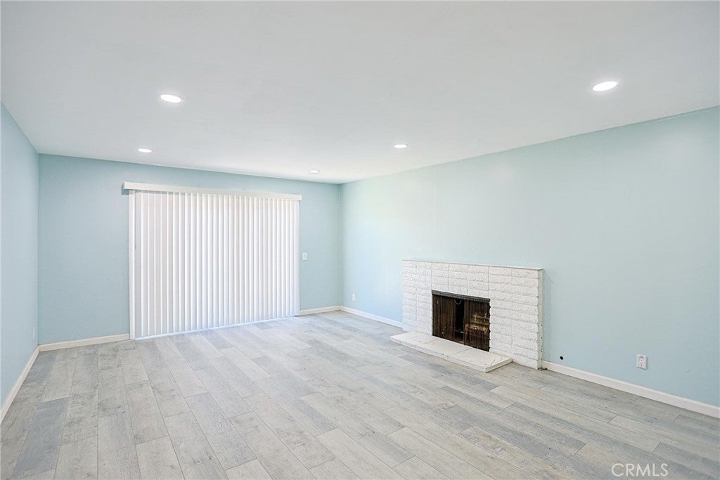 17530 Chestnut