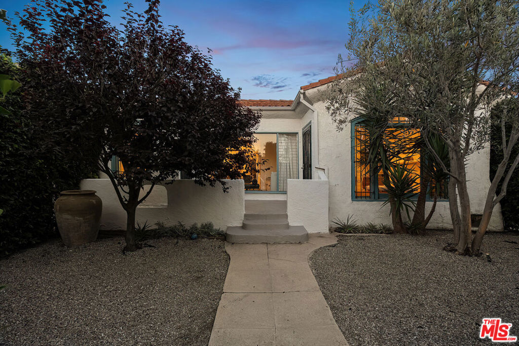 2826 Somerset Drive