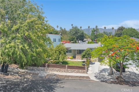 Photo of 2415 Langdale AVE, Los Angeles, CA 90041 (MLS # RS26137502)