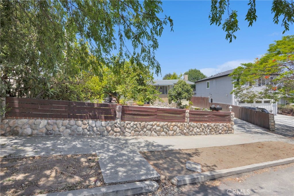 2415 Langdale
