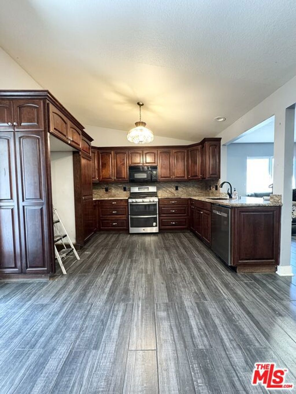 Photo of 24431 Cheryl Kelton Place, Newhall, CA 91321 (MLS # 26638839)