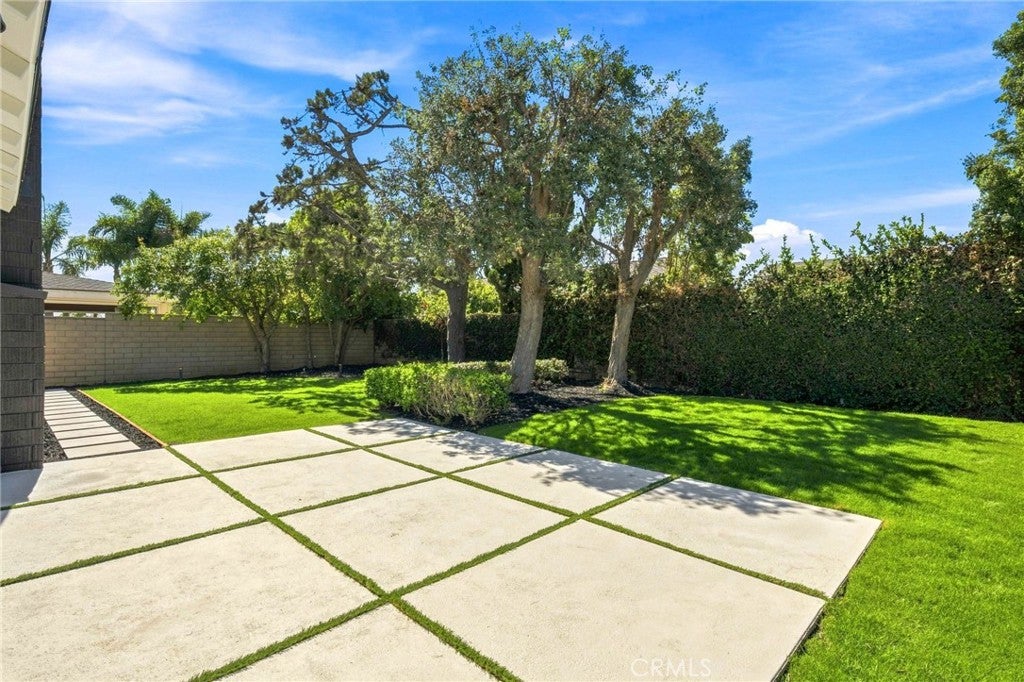 17951 Whitford Lane, Huntington Beach CA 92649 - Photo 43