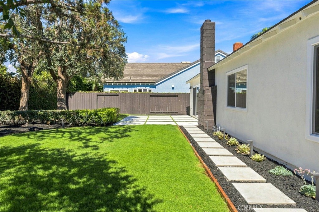 17951 Whitford Lane, Huntington Beach CA 92649 - Photo 47