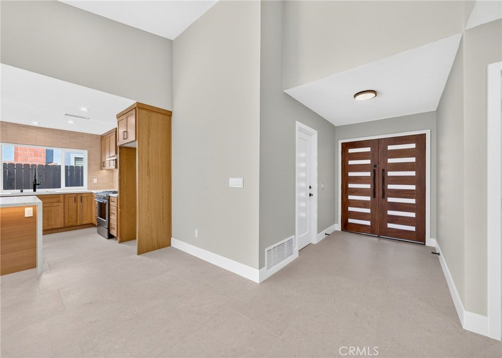 17951 Whitford Lane, Huntington Beach CA 92649 - Photo 21