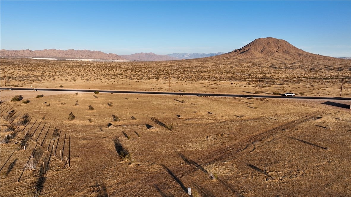 4 Stoddard Wells Road