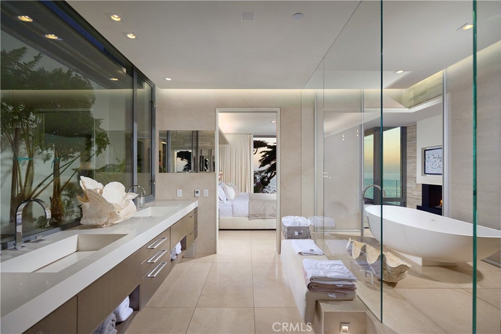 58 N La Senda Drive, Laguna Beach CA 92651 - Photo 16