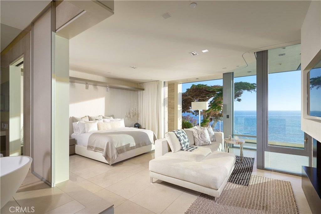 58 N La Senda Drive, Laguna Beach CA 92651 - Photo 15