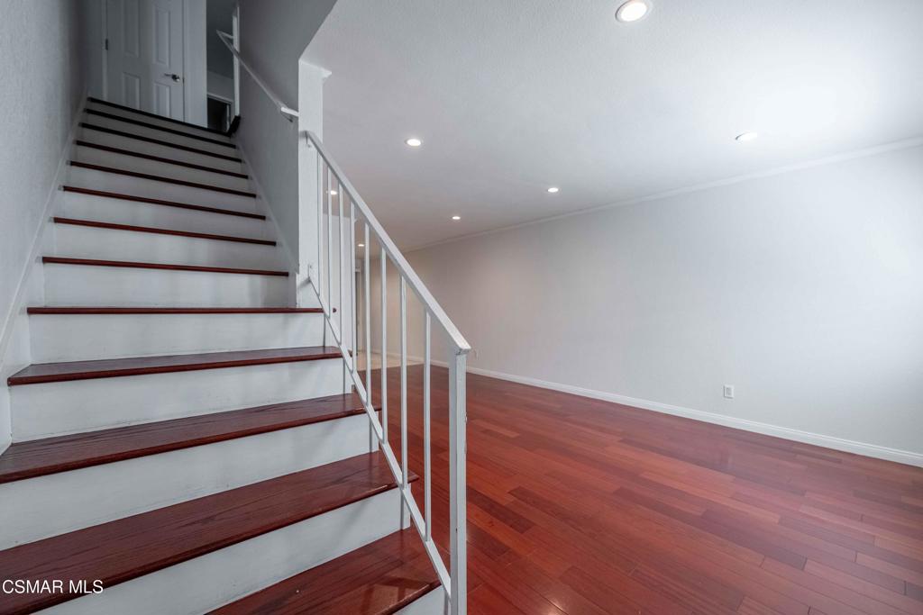 Lake Lindero Townhomes-891 - 891 - Residential