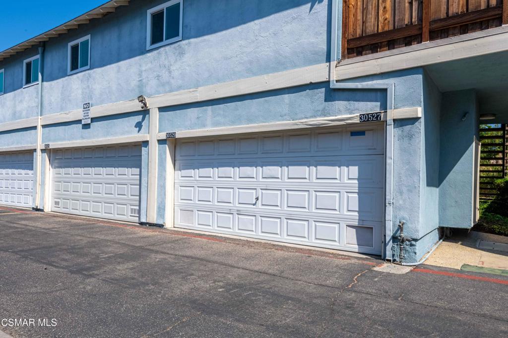 Lake Lindero Townhomes-891 - 891 - Residential