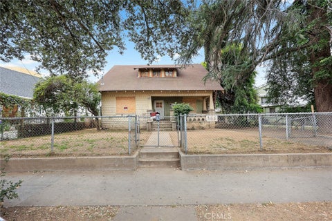 Photo of 366 E Orange Grove BLVD, Pasadena, CA 91104 (MLS # PF26106795)