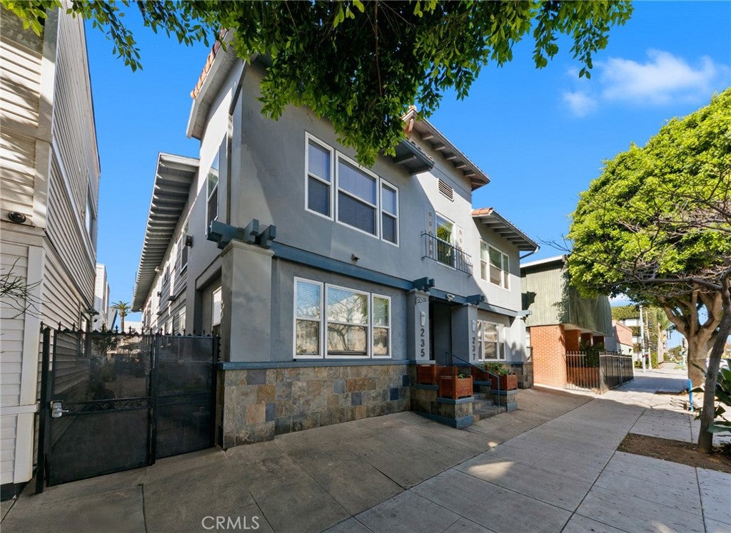 235 Linden
