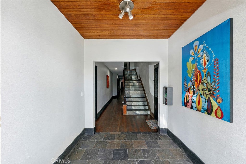 235 Linden