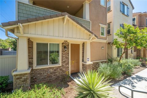 Photo of 797 Plum Lane, Pomona, CA 91767 (MLS # CV25149616) Photo of 797 Plum Lane, Pomona, CA 91767 (MLS # CV25149616)