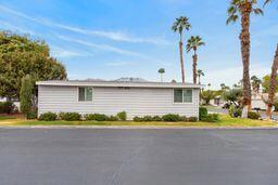 1170 Via Merced