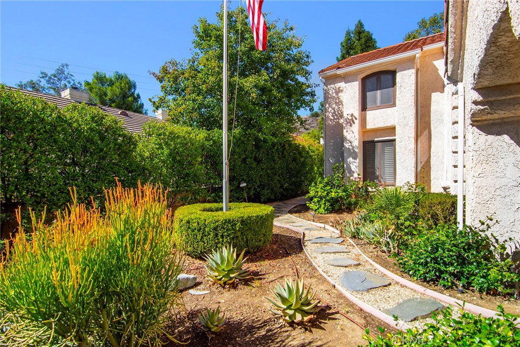 Lake Lindero (856) - Residential