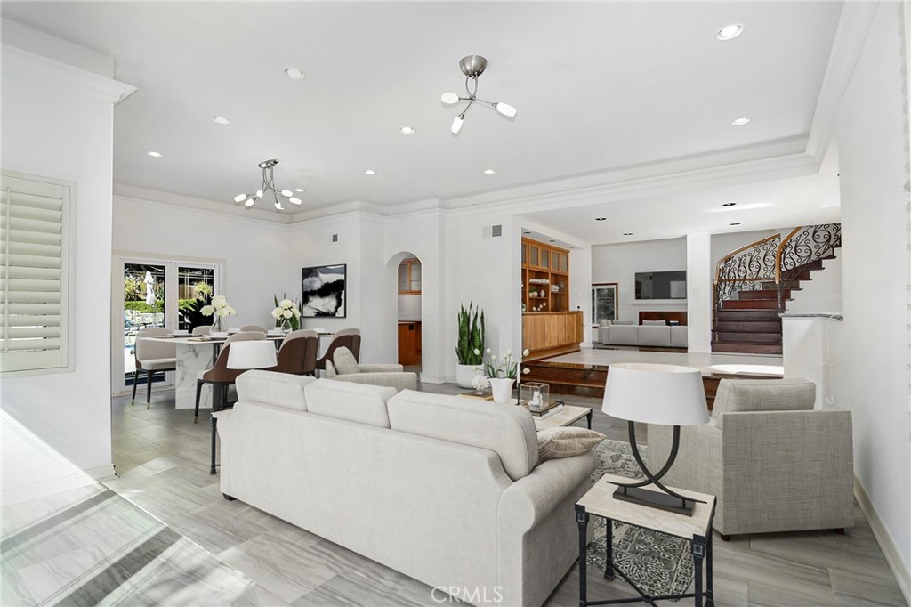 Lake Lindero (856) - Residential