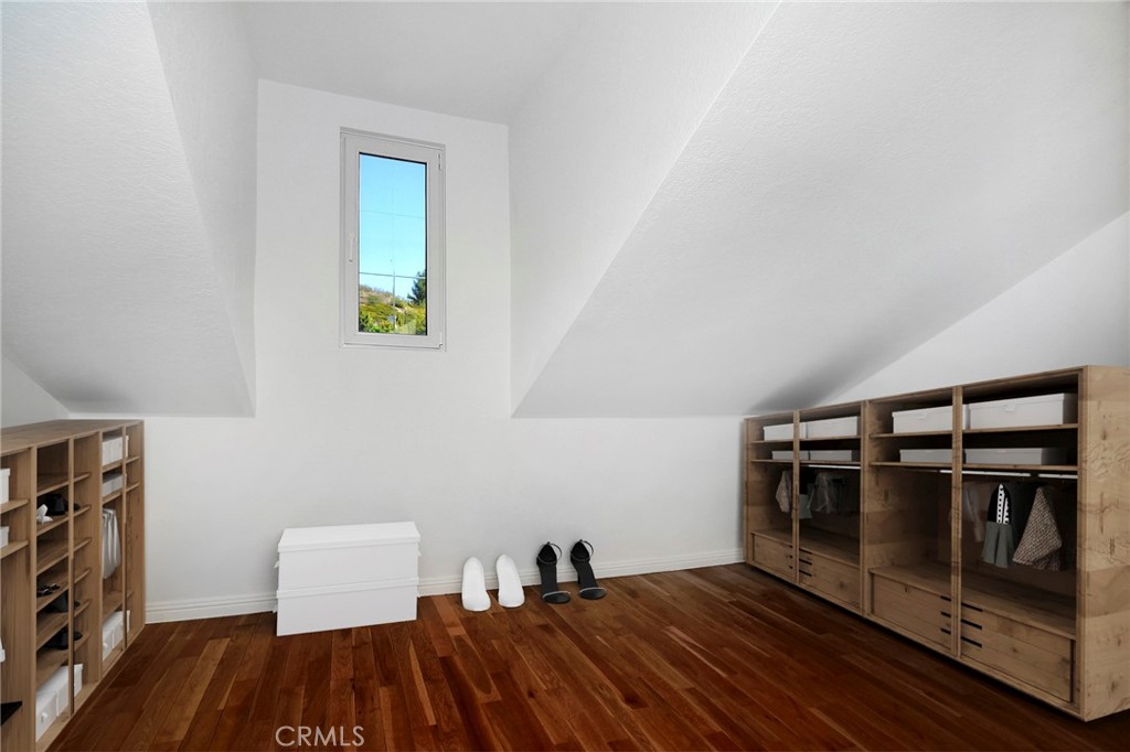 Lake Lindero (856) - Residential