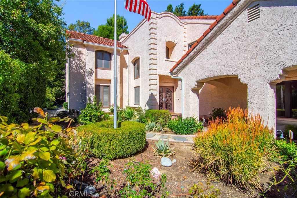 Lake Lindero (856) - Residential