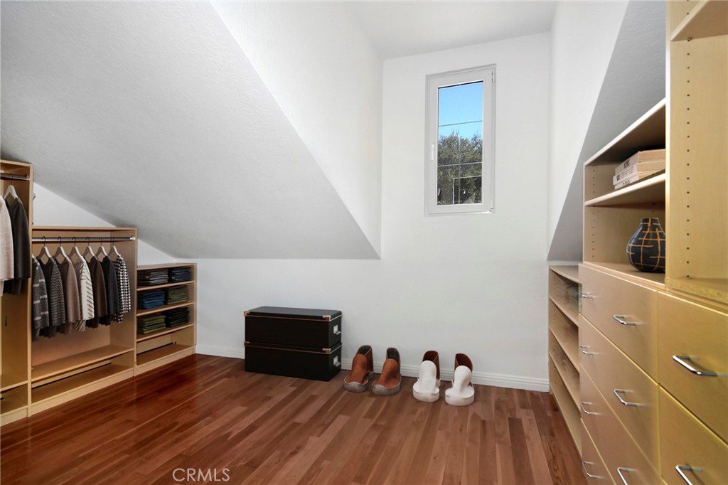 Lake Lindero (856) - Residential