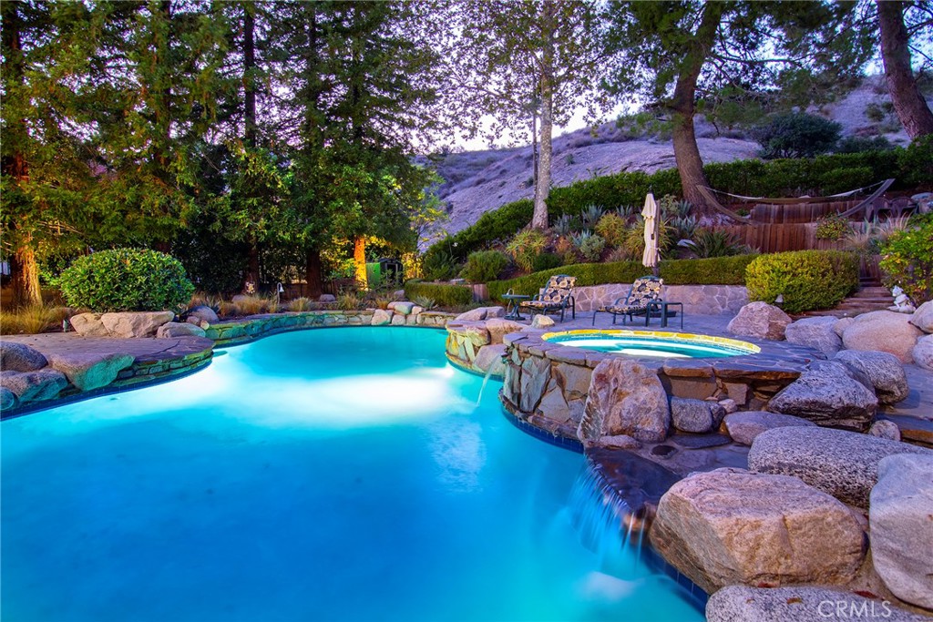 Lake Lindero (856) - Residential