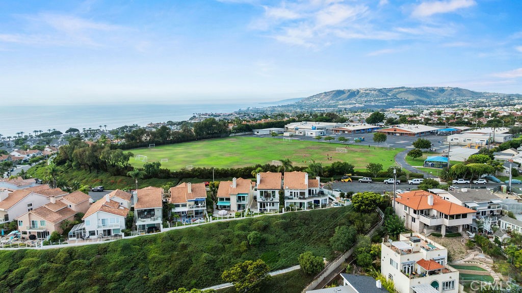 Regatta (REG) - Residential Lease